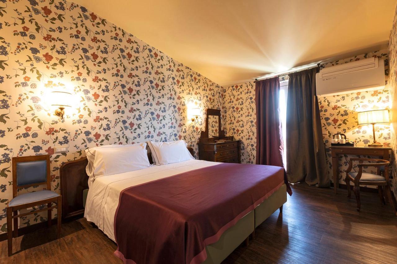 Hotel Royal Victoria, By R Collection Hotels Varenna Bagian luar foto