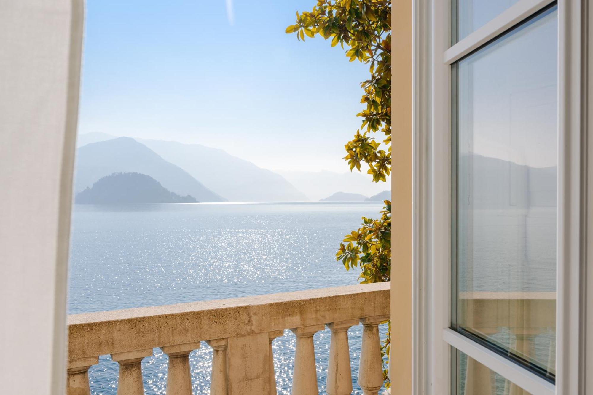 Hotel Royal Victoria, By R Collection Hotels Varenna Bagian luar foto